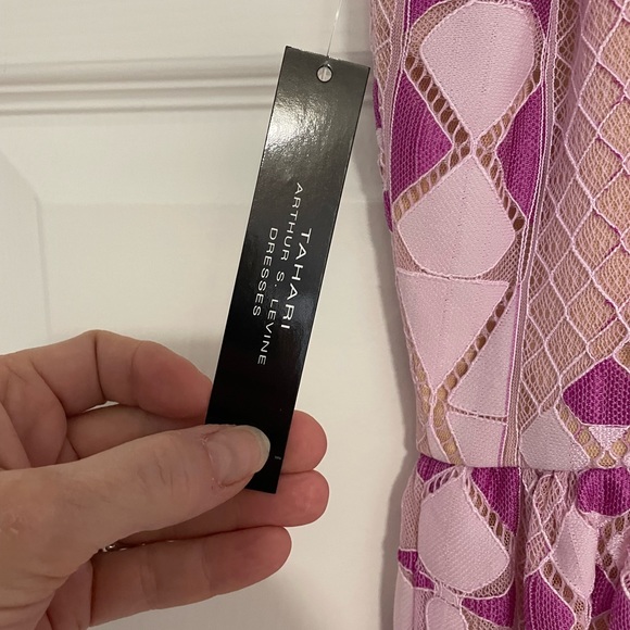 Tahari Chloe Halter Dress, Size 4 - Picture 4 of 5